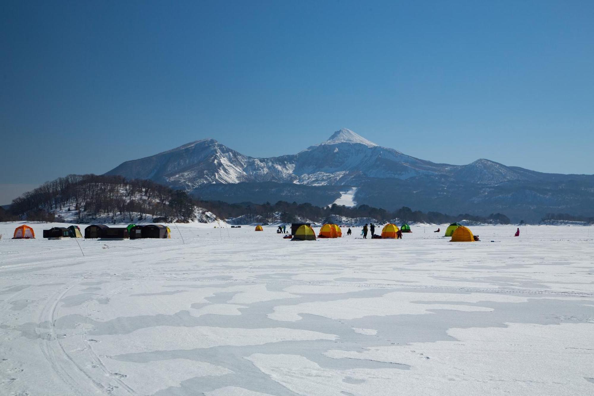 Urabandai Lake Resort Goshiki No Mori Kitashiobara Exteriör bild