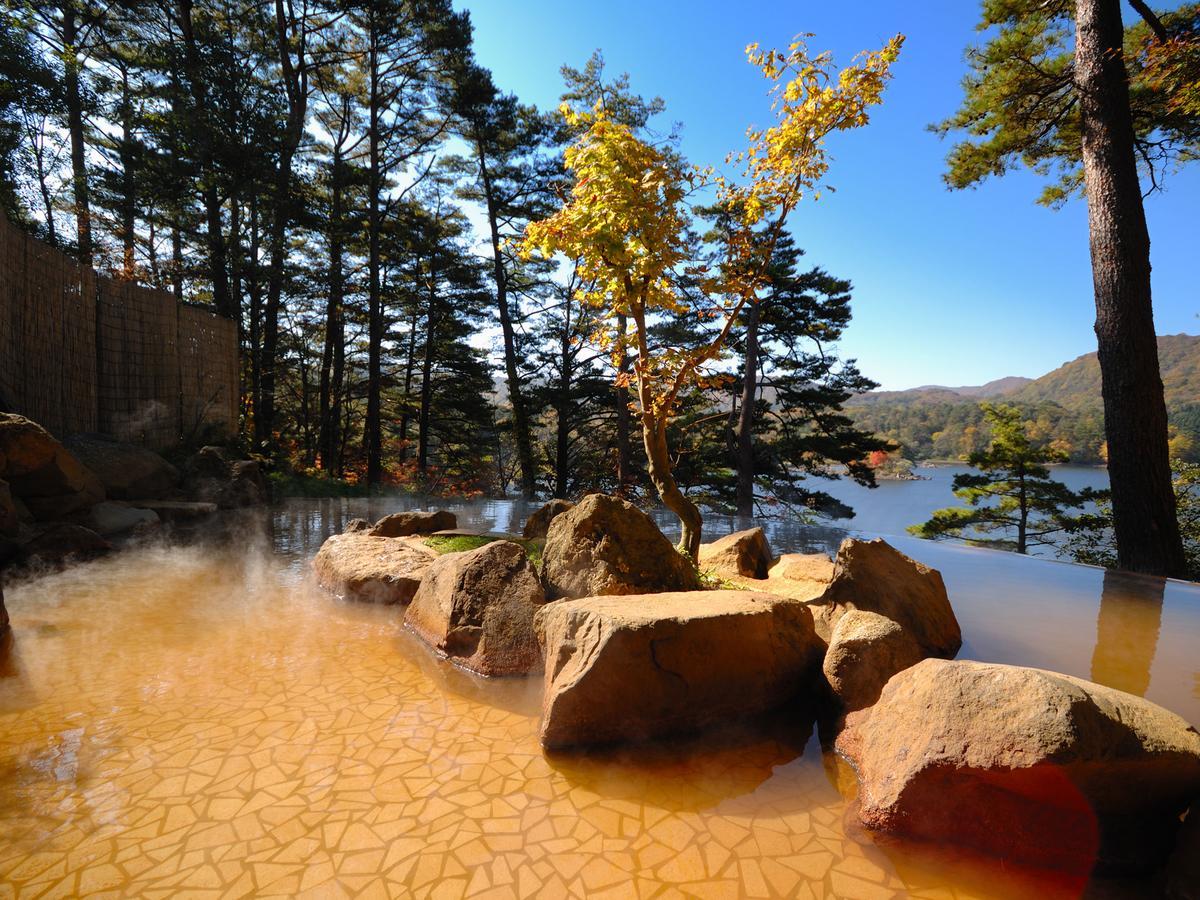 Urabandai Lake Resort Goshiki No Mori Kitashiobara Exteriör bild